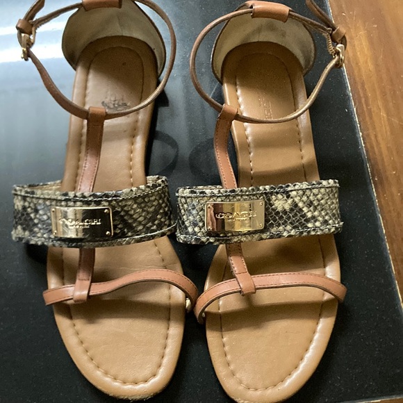Coach new york snake skin sandals size 8.5 - Picture 1 of 5
